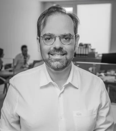 Hugo Nunes Cosmik Group